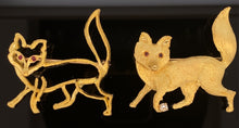 Load image into Gallery viewer, fox animal pin brooch yellow gold jewelry