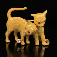 Load image into Gallery viewer, gold animal pin brooch cat jewelry