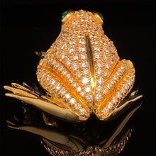 Load image into Gallery viewer, gold animal pin brooch jewelry frog