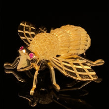Load image into Gallery viewer, gold animal pin brooch jewelry Bee