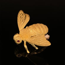 Load image into Gallery viewer, gold animal pin brooch jewelry Bee