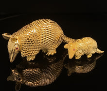 Load image into Gallery viewer, gold animal pin brooch armadillo jewelry