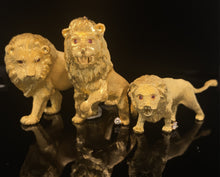 Load image into Gallery viewer, gold animal pin brooch jewelry lion
