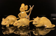 Load image into Gallery viewer, gold animal pin brooch jewelry mouse