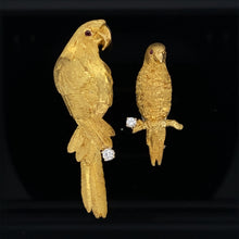 Load image into Gallery viewer, GOLD animal parrot pin brooch