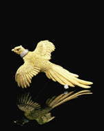 Bird, flying Pheasant, diamond collar