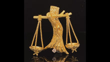 Load and play video in Gallery viewer, gold zodiac sign Libra pin brooch jewelry van cleef Arpels
