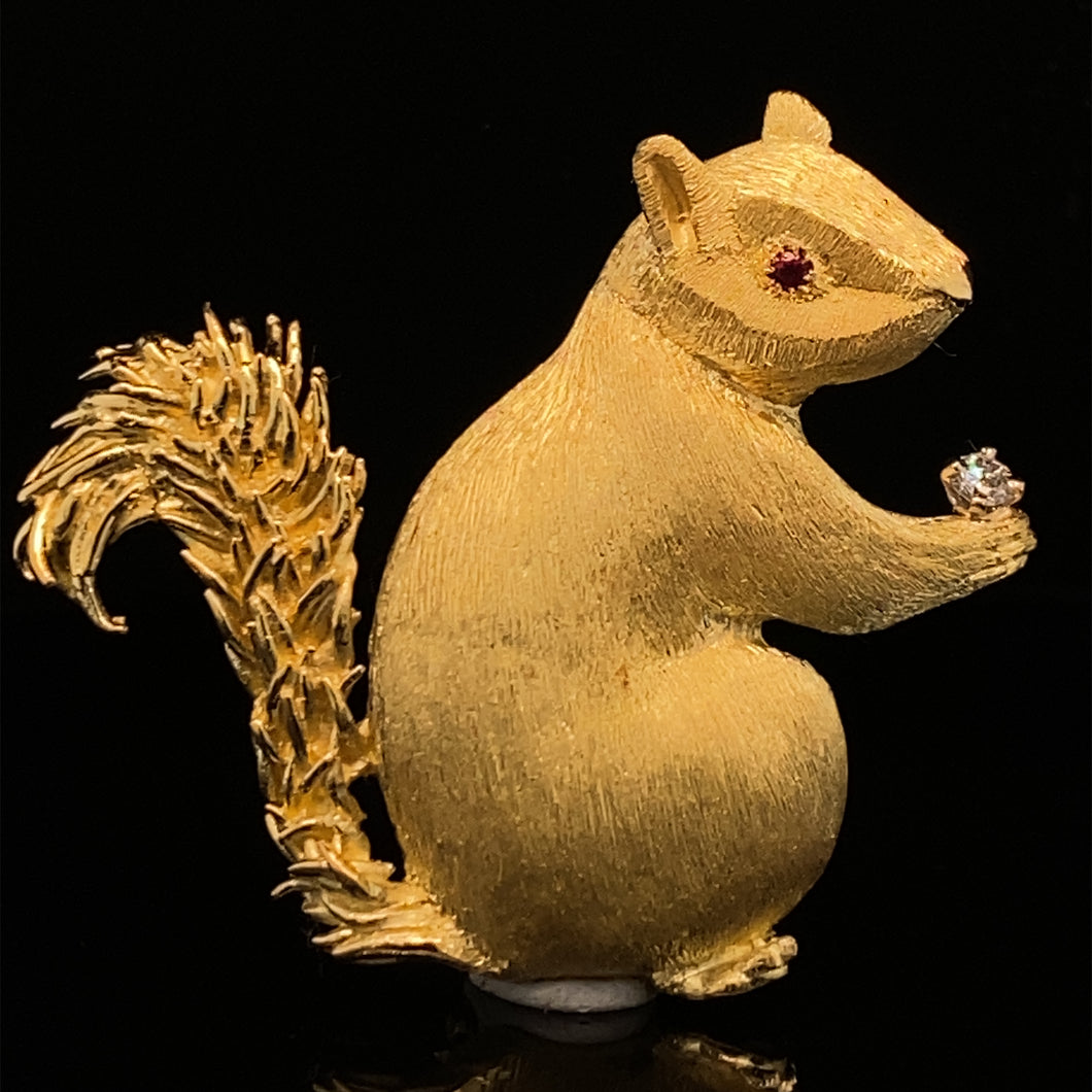 gold animal pin brooch jewelry squirrel
