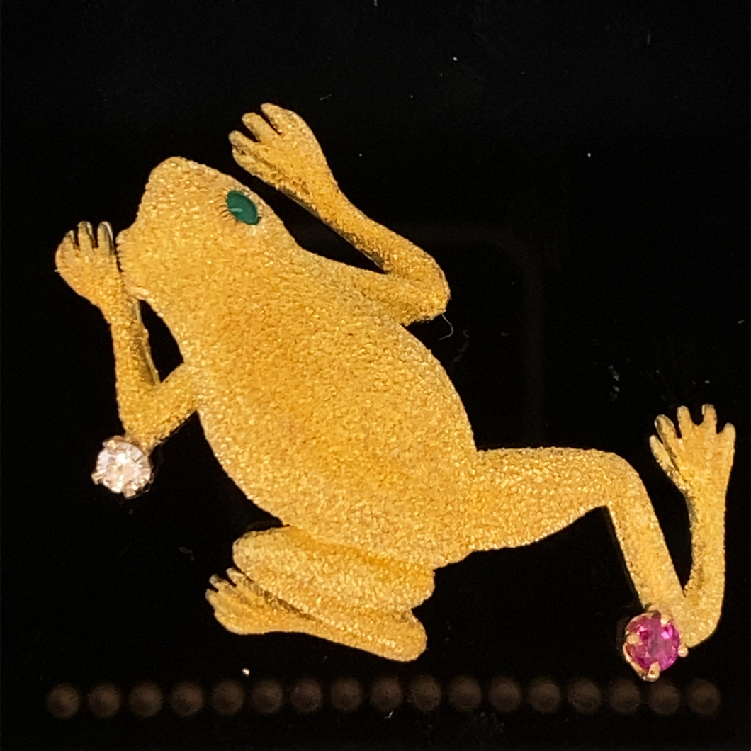 gold animal pin brooch jewelry frog