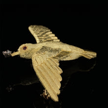 Load image into Gallery viewer, gold animal pin Brooch Seagull
