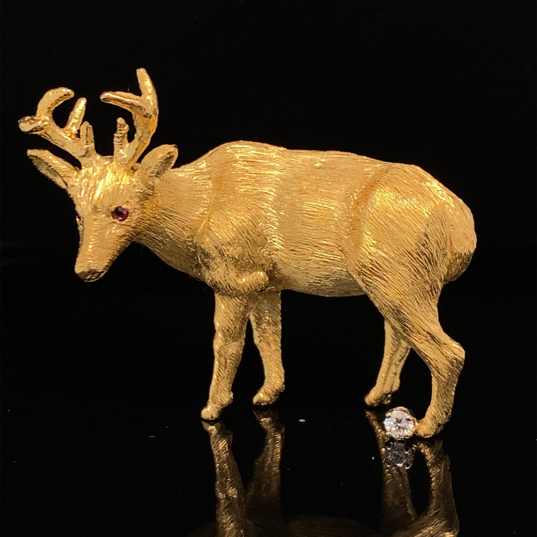gold animal pin brooch deer reindeer jewelry