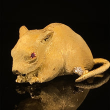 Load image into Gallery viewer, gold animal pin brooch jewelry field mouse
