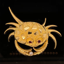 Load image into Gallery viewer, gold animal pin brooch jewelry zodiac cancer  van cleef Arpels
