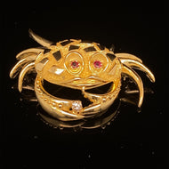 gold animal pin brooch jewelry zodiac cancer  van cleef Arpels