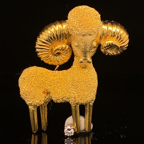 gold pin brooch jewelry zodiac sign van cleef arpels aries