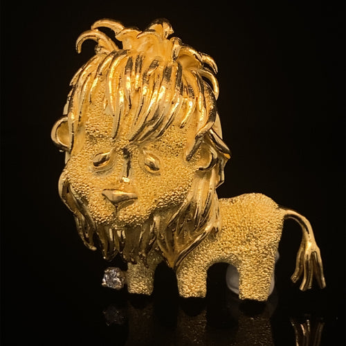 gold zodiac sign Leo pin brooch jewelry van cleef Arpels