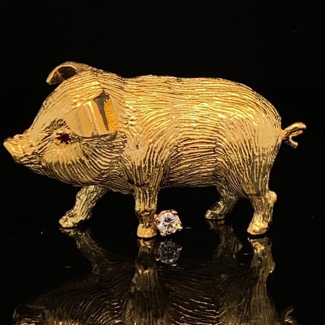 gold animal pin brooch jewelry pig