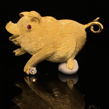 Load image into Gallery viewer, gold animal pin brooch jewelry pig
