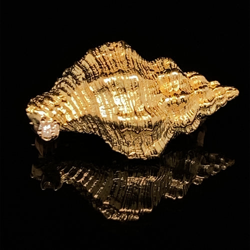 gold animal pin brooch jewelry Triton seashell