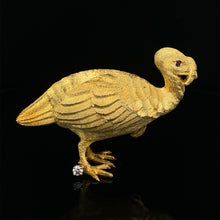 Load image into Gallery viewer, Tukey gold pin Brooch
