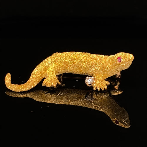 gold animal pin brooch jewelry Lizard