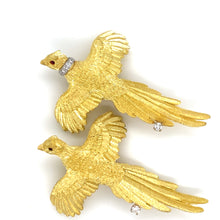 Load image into Gallery viewer, Gold animal pin brooch Pheasant
