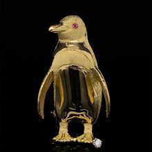 Load image into Gallery viewer, gold animal pin Brooch penguin
