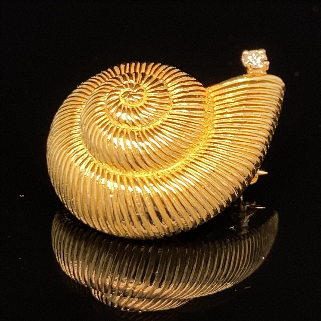 gold pin brooch jewelry Snail Shell