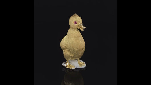Gold animal pin brooch duckling