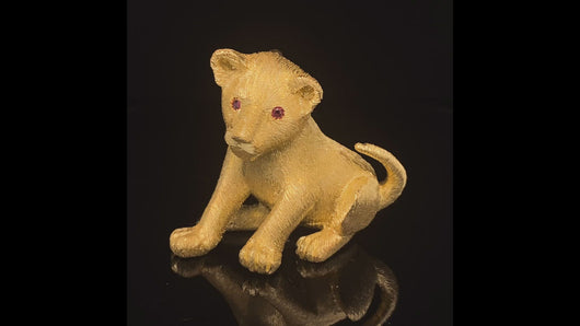 gold animal pin brooch jewelry lion cub