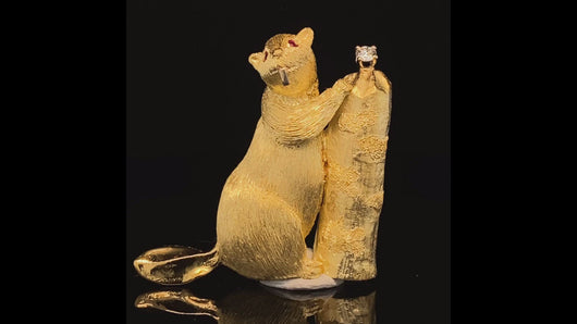 gold animal pin brooch jewelry beaver