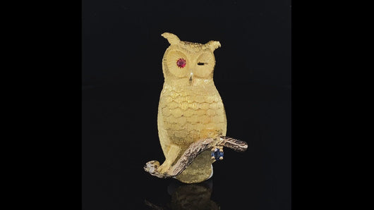 gold animal pin brooch winking owl